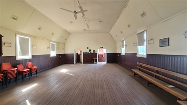 Gymbowen Public Hall