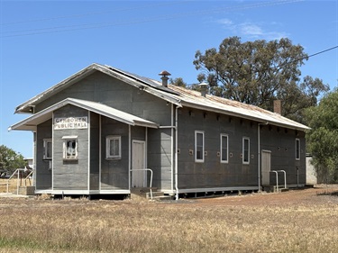 Gymbowen Public Hall