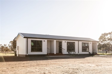 2025_Goroke_cabins_georgiemann_low-res_5.jpg
